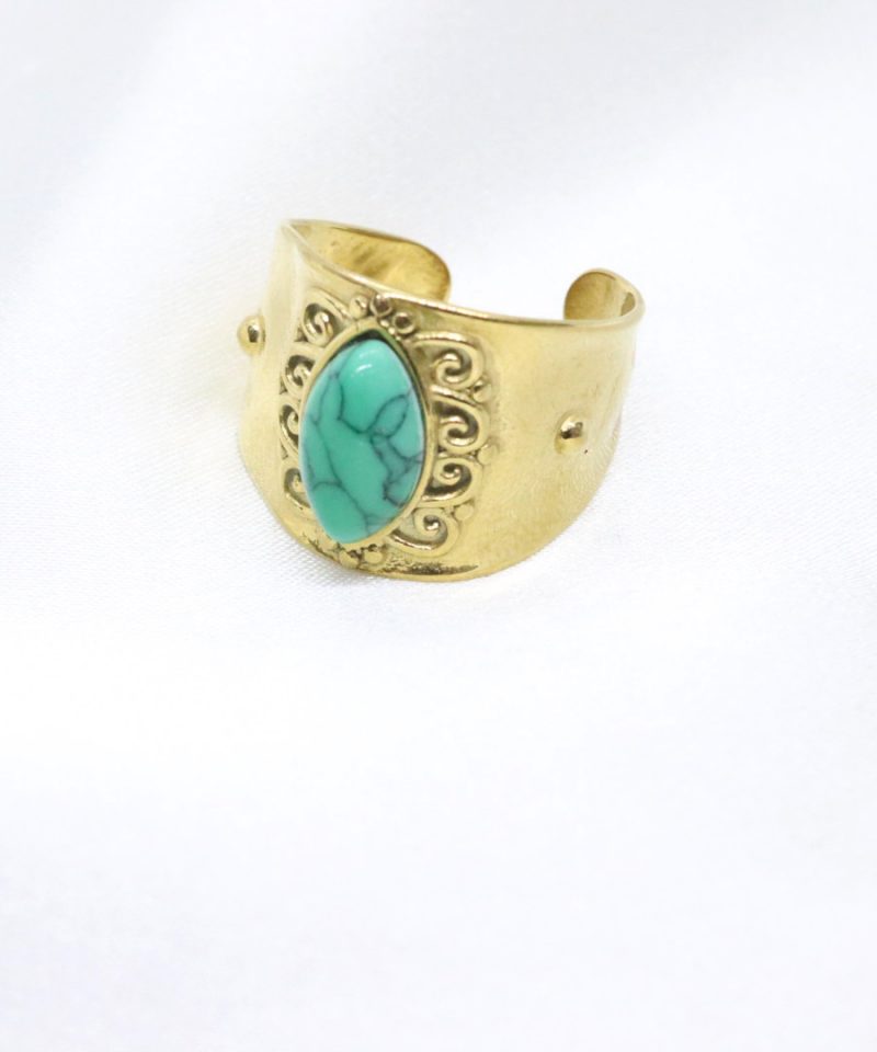 Ατσάλινο ρυθμιζόμενο δαχτυλίδι με ημιπολύτιμη πέτρα σε χρυσό χρώμα