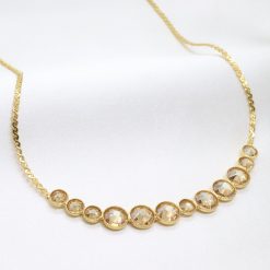 Ορειχάλκινο χειροποίητο κολιέ με πέτρες swarovski σε χρυσό χρώμα