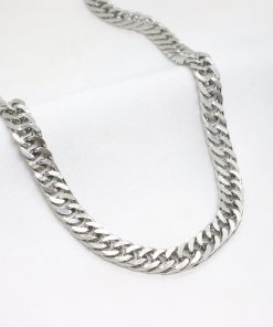 Ατσάλινη αλυσίδα σε ασημί χρώμα