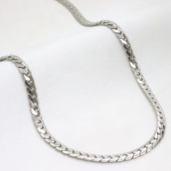 Ατσάλινη αλυσίδα σε ασημί χρώμα